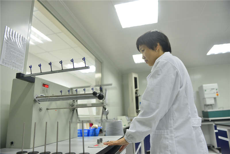 Automatic color measurement system